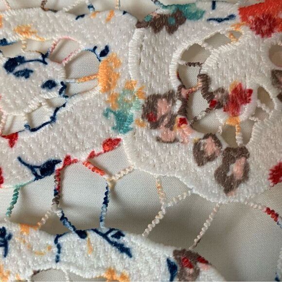 Tularosa Cyprus floral lace‎ halter mini dress with scalloped hem size XS - Picture 11 of 16